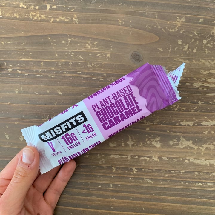 photo of Misfits Plant based Chocolate Caramel protein bar shared by @fionaomi on  22 Sep 2020 - review