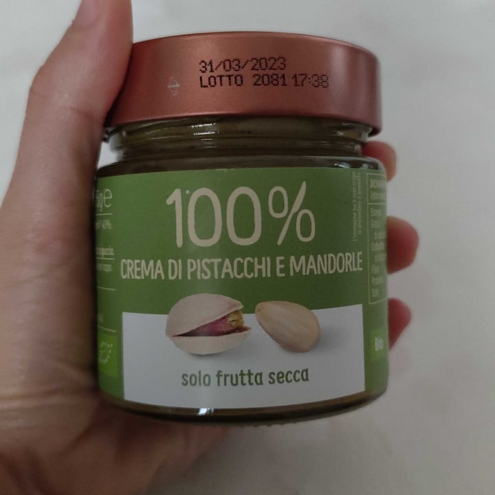 photo of Euro company  Crema biologica di pistacchi e mandorle shared by @tania29 on  10 Apr 2022 - review
