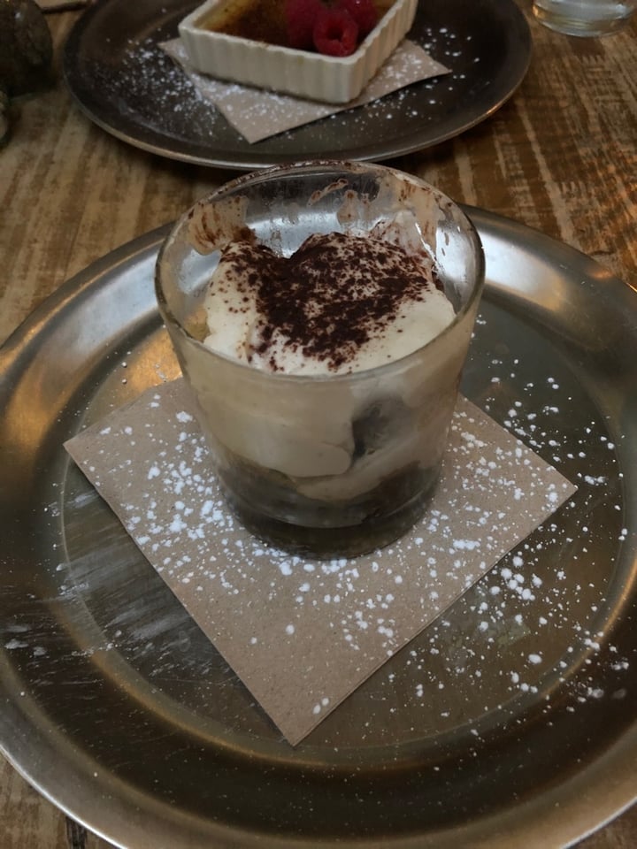 photo of Ammazza Vegan Tiramisu shared by @rebeccaentrekin on  06 Mar 2020 - review