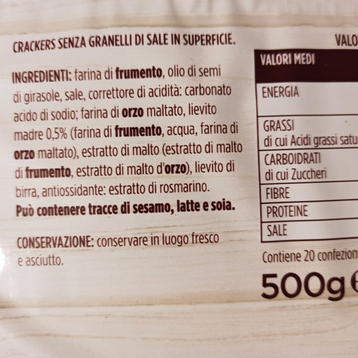 review photo of Conad Cracker salati senza granelli in superficie shared by @charred on 20 Mar 2022 - review