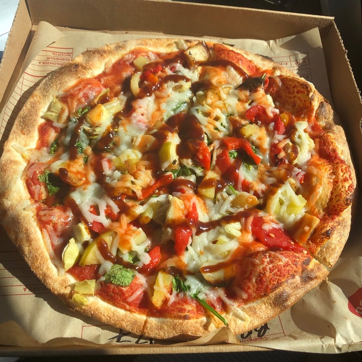 photo of MOD Pizza Build-Your-Own Pizza shared by @mariacastro on  04 May 2020 - review