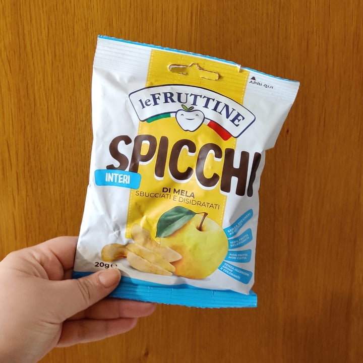 photo of Le fruttine Spicchi interi dì mele shared by @serenasofia on  28 Mar 2022 - review