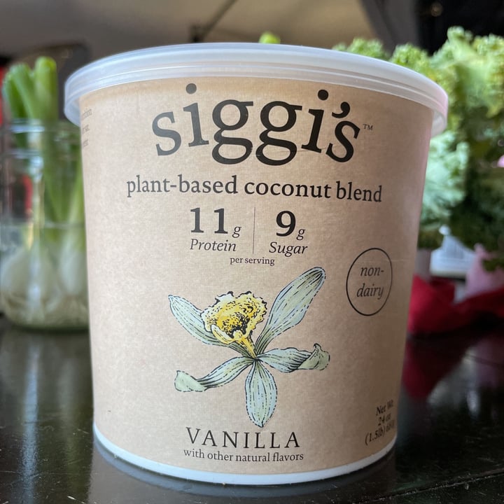 photo of siggi’s Plant-based coconut blend shared by @thepodfather on  11 Aug 2021 - review