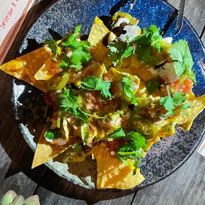 photo of PLANTA Cocina Fully Loaded Nachos shared by @beckiesveggies on  16 Oct 2021 - review