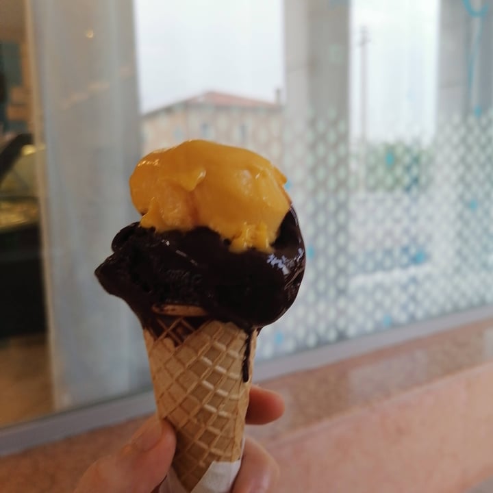 review photo of Gelateria Apice Gelato Cioccolato E Mango shared by @eleoh on 30 Aug 2022 - review
