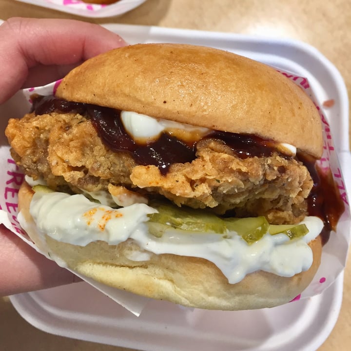 photo of Wholesome Junkies | Arndale Chickn Burger shared by @claudeshungry on  30 Jan 2021 - review