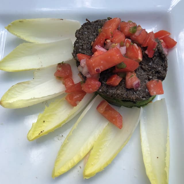 菜肴“Avocado Tartare”的照片