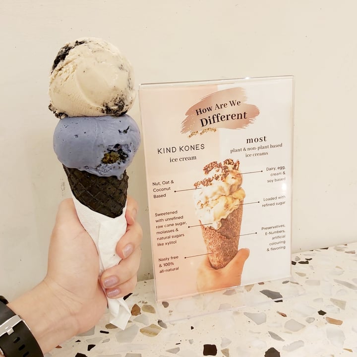 photo of Kind Kones Paragon Cookies and Cream shared by @herbimetal on  12 Dec 2021 - review