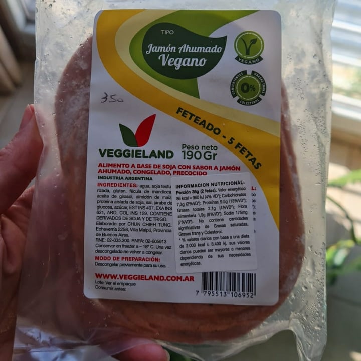 photo of Veggieland Jamón Ahumado Vegano Feteado shared by @veritosca on  24 Apr 2021 - review