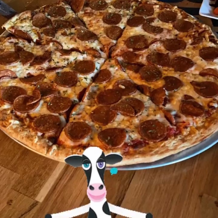 photo of Barrel District Pizza, Bar & Kitchen - Cathedral City, CA Vegan Pizza shared by @stephaniegerard on  25 Jul 2021 - review