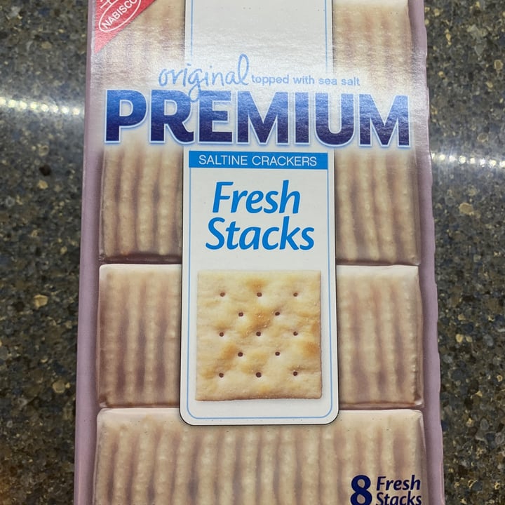 photo of Nabisco Premium Saltine Crackers with Unsalted Tops shared by @marino13 on  04 Dec 2020 - review