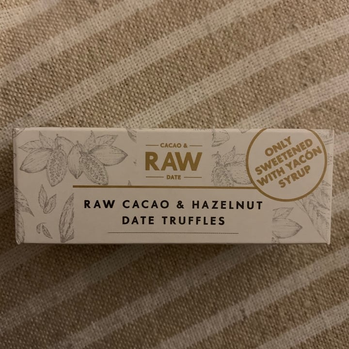 review photo of Woolworths Food Raw Cacao & Hazelnut Date Truffles shared by @emcraik on 13 Aug 2020 - review
