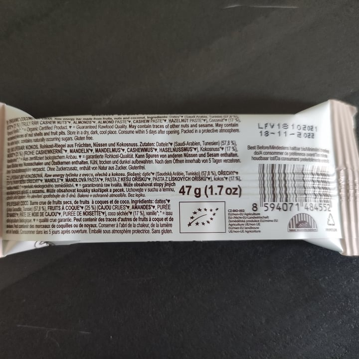 photo of Lifebar Lifebar Coconut shared by @flabellina on  05 Jun 2022 - review
