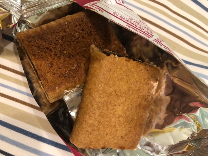 photo of Nature's Bakery Fig Bar Raspberry shared by @dcaversaschi on  10 Jan 2020 - review