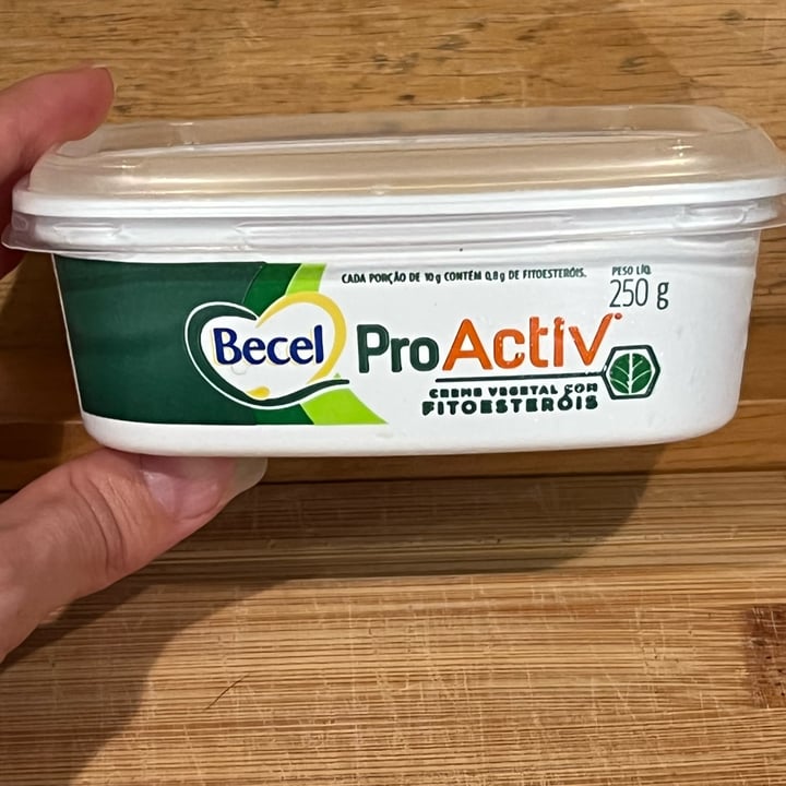 review photo of Becel Pro Activ Gourmet shared by @nicolerotgans on 14 May 2022 - review