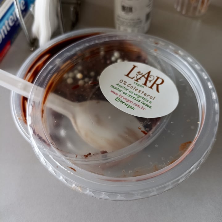 photo of LAR Vegetariano Vegan Bolo trufado vegano shared by @wallacelopes on  06 Jan 2022 - review