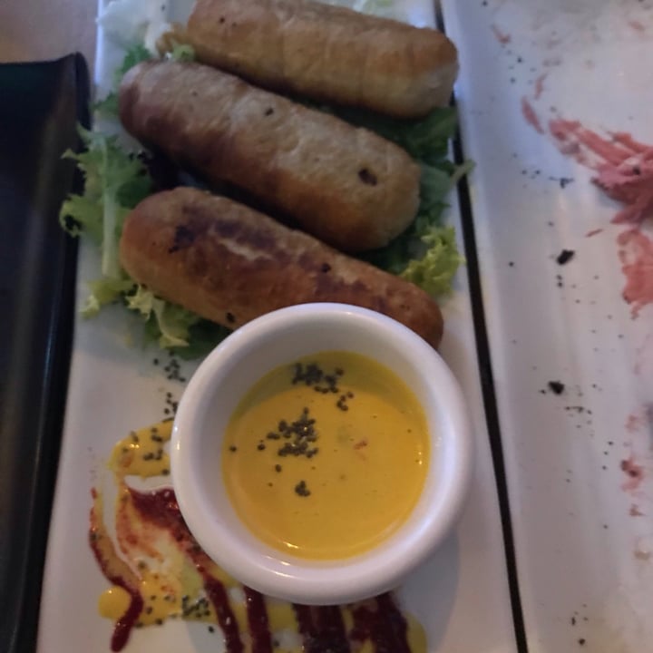 photo of Sanissimo Opera Teques De Queso Vegano shared by @lalagbert on  29 Jun 2021 - review