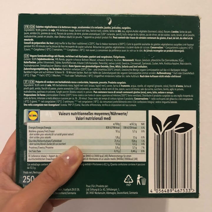 review photo of Vemondo Beetroot patties shared by @emanilardi on 11 May 2022 - review