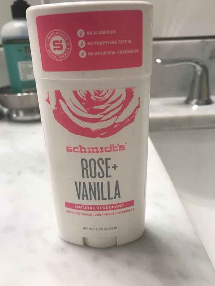 photo of Schmidt's Rose + Vanilla Deodorant stick shared by @tatumrebelle on  17 Jan 2020 - review