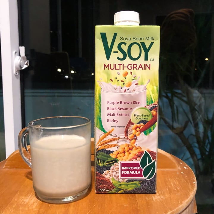 photo of V-Soy Multi Grain Soy Milk shared by @m1tch9i on  19 Feb 2022 - review