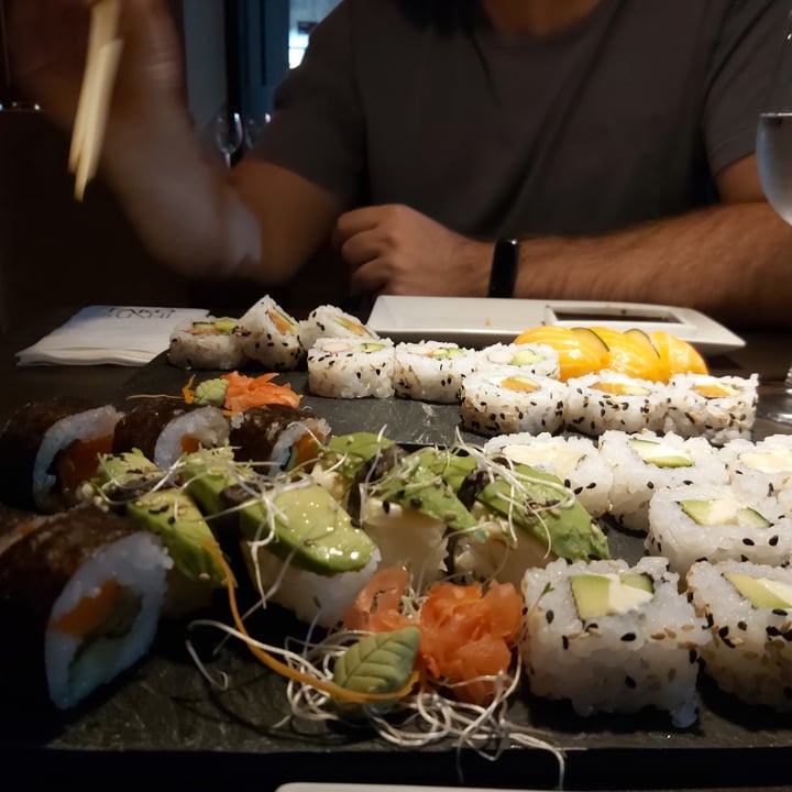 review photo of Takó Sushi Sushi Vegano 16 Piezas shared by @aguslizazu on 28 Apr 2022 - review