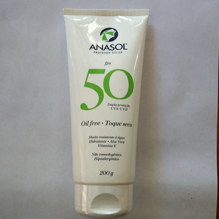 photo of Anasol Protetor solar Filtro 50 shared by @lucianeschmidt on  09 Feb 2022 - review