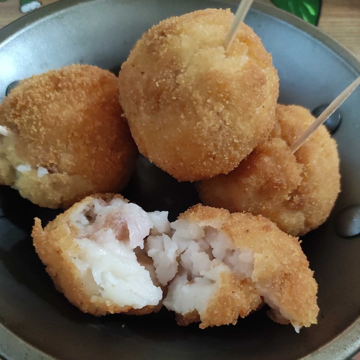 photo of Deliveggie Ourense croquetas de xamon shared by @iruchinha on  05 May 2022 - review
