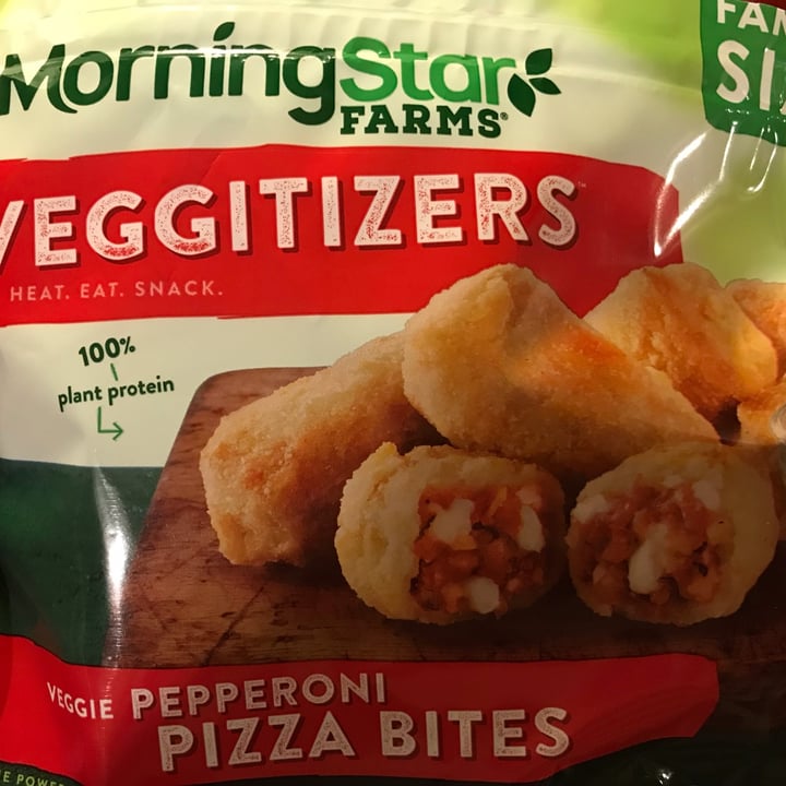 review photo of MorningStar Farms Veggitizers Veggie Pepperoni Pizza Bites shared by @slowarrow on 16 Dec 2021 - review