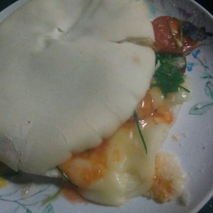 photo of Violife Queso para pizza shared by @mmalenart on  13 May 2020 - review