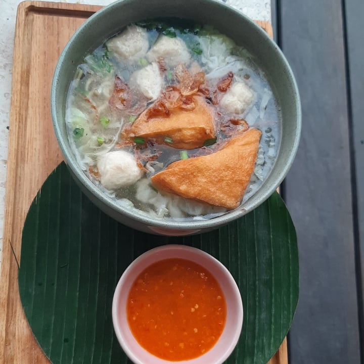 photo of Give Cafe Bakso shared by @plantsfeelthough on  02 Apr 2021 - review