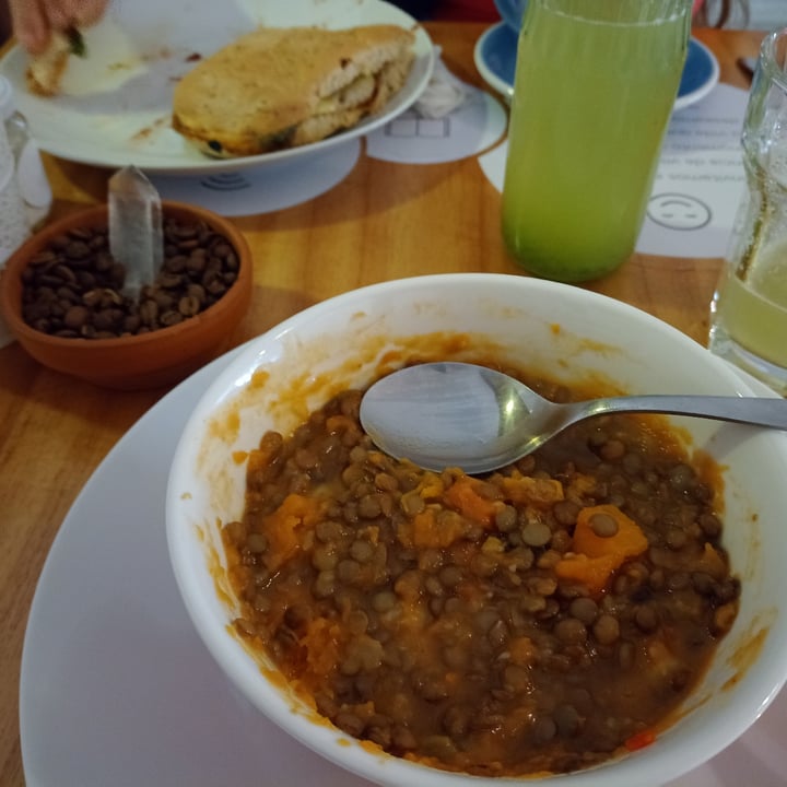 photo of Nat Sabores Dulces Guiso De Lentejas Vegano shared by @loremir on  09 Jul 2022 - review