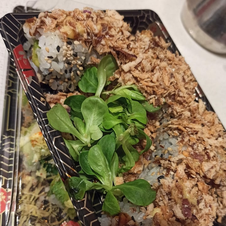 photo of Asia Fusion Sushi Crispy Onions Roll shared by @metalcricia on  13 Feb 2021 - review