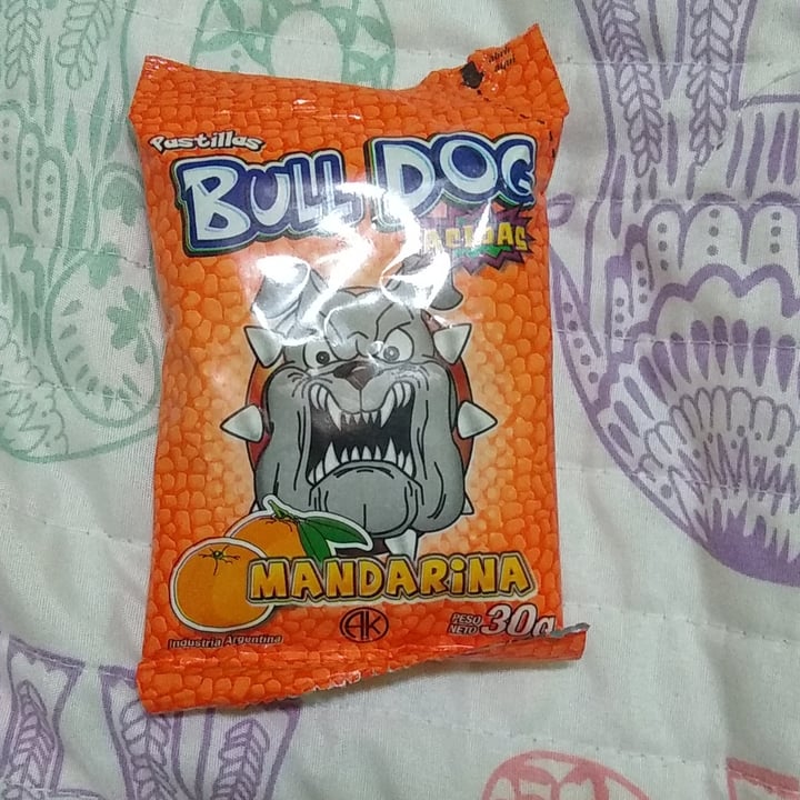 photo of Lacasa Bull Dog sabor Tutti Frutti shared by @luu1 on  25 Oct 2020 - review