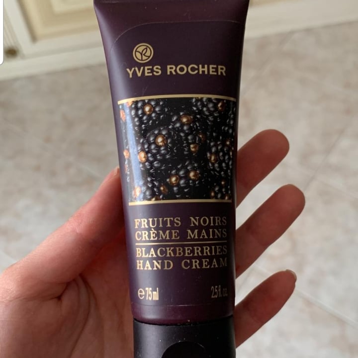 photo of Yves rocher hand cream blackberries shared by @itslauraheree on  27 May 2022 - review