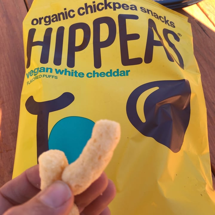 photo of Hippeas Vegan White Cheddar Organic Chickpea Puffs shared by @thoseannoyingvegans on  13 Mar 2021 - review