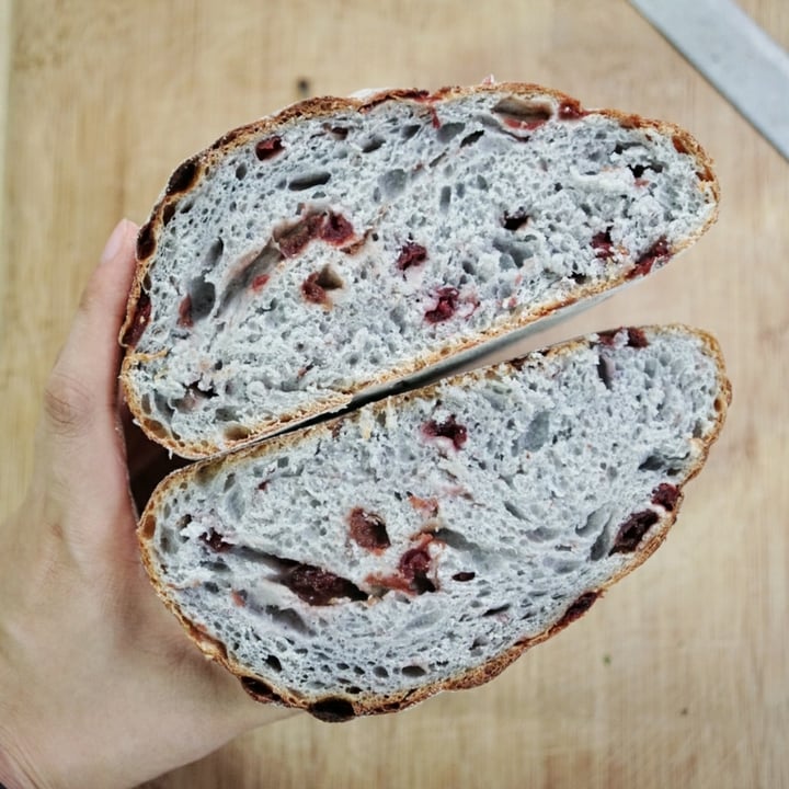 photo of Cedele Blue Pea Sourdough shared by @simhazel on  04 Jun 2020 - review