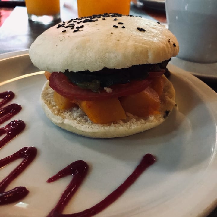 review photo of Estilo Jagüel Desayuno/merienda vegana shared by @vickysirianni on 23 Jan 2022 - review