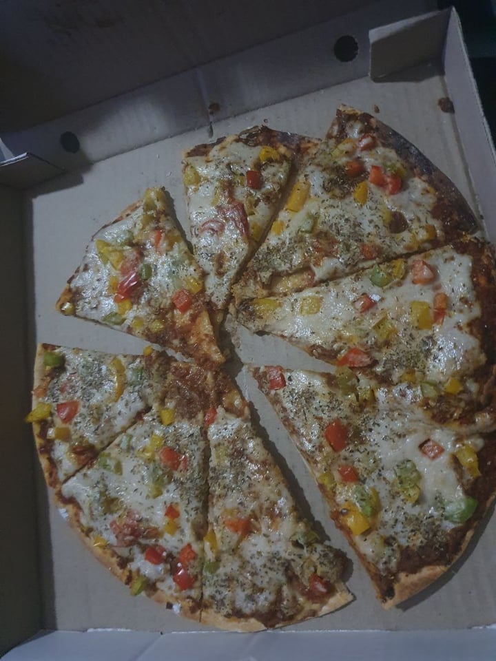photo of Vegan E Meet Italy Vegano Ragu Pizza shared by @sunshineyum on  05 Mar 2020 - review