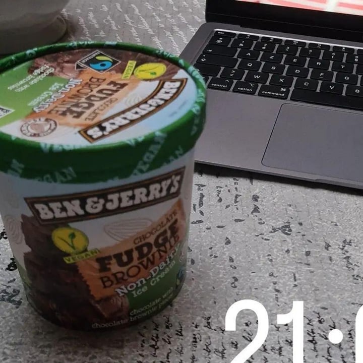 photo of Ben & Jerry's chocolate fudge brownie shared by @zinajanssens on  01 Nov 2022 - review