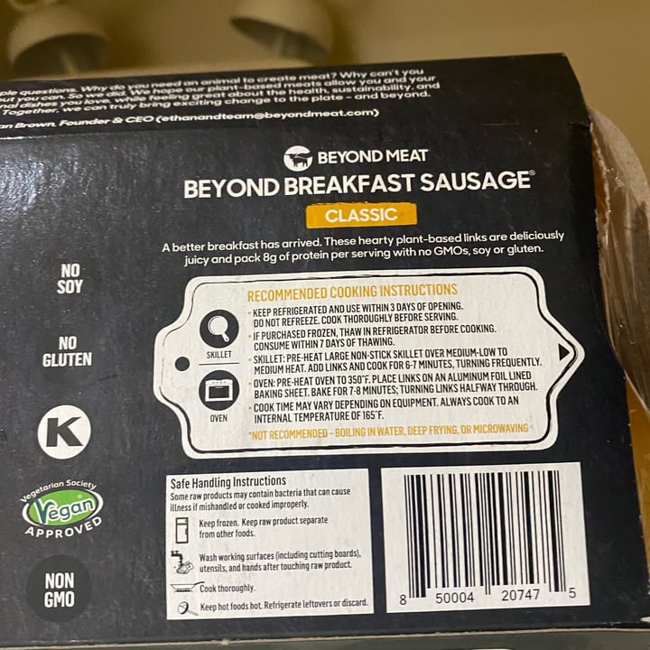 photo of Beyond Meat Beyond breakfast Sausage Classic  shared by @yarilovezzucchini on  07 Oct 2022 - review