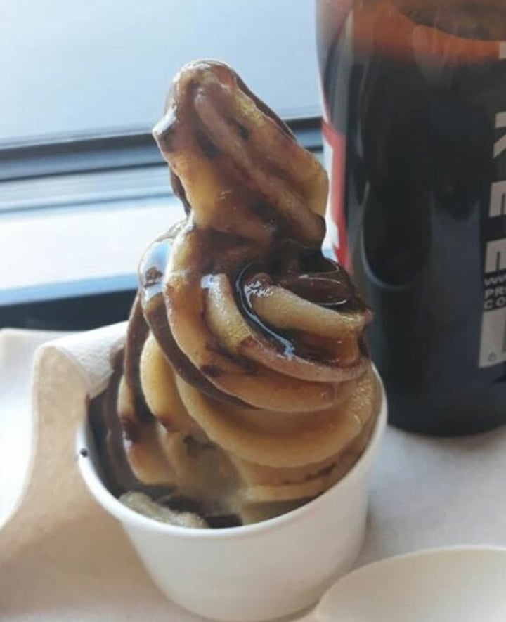 photo of Lekker Vegan Kloof Vegan Soft serve shared by @jonny2690 on  08 Sep 2019 - review