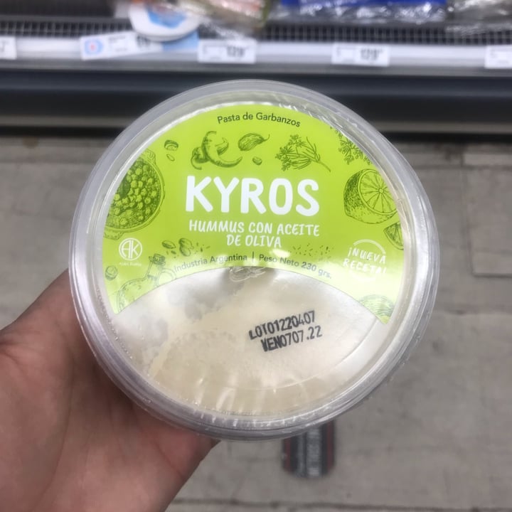 photo of Kyros Hummus con Aceite de Oliva shared by @yacooo on  02 May 2022 - review