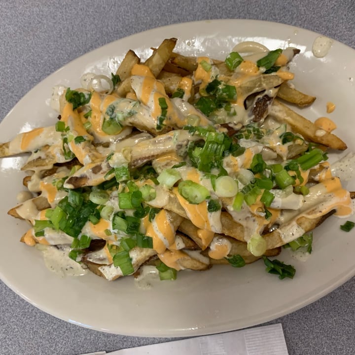 photo of Sealevel City Vegan Diner chili cheese fries shared by @lilyogimeg on  23 Oct 2022 - review