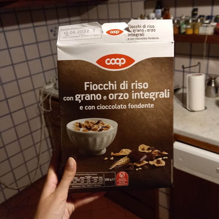 photo of Coop Fiocchi di riso e grano e orzo integrali e con cioccolato fondente shared by @tapperugia7 on  13 Aug 2021 - review