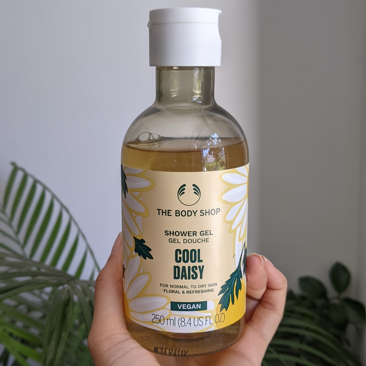 The Body Shop Cool Daisy Shower Gel Review abillion