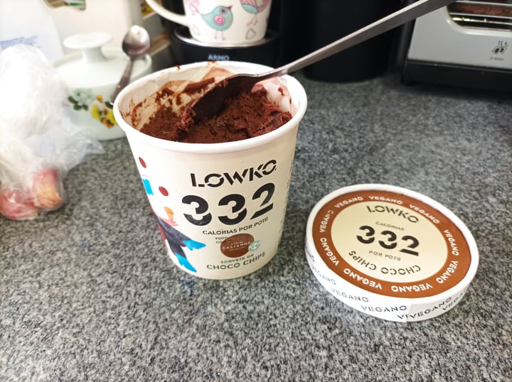 photo of Lowko sorvete choco chips shared by @claufalch on  03 Jun 2022 - review
