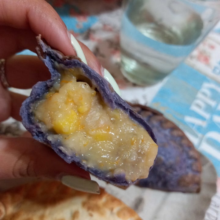 review photo of Central Pizzas & Empanadas Empanada de humita shared by @lucianag on 22 Jul 2021 - review