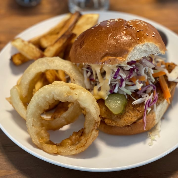 photo of Knead Bakery Southern Fried “chicken” Burger shared by @lenicpretorius on  01 May 2022 - review