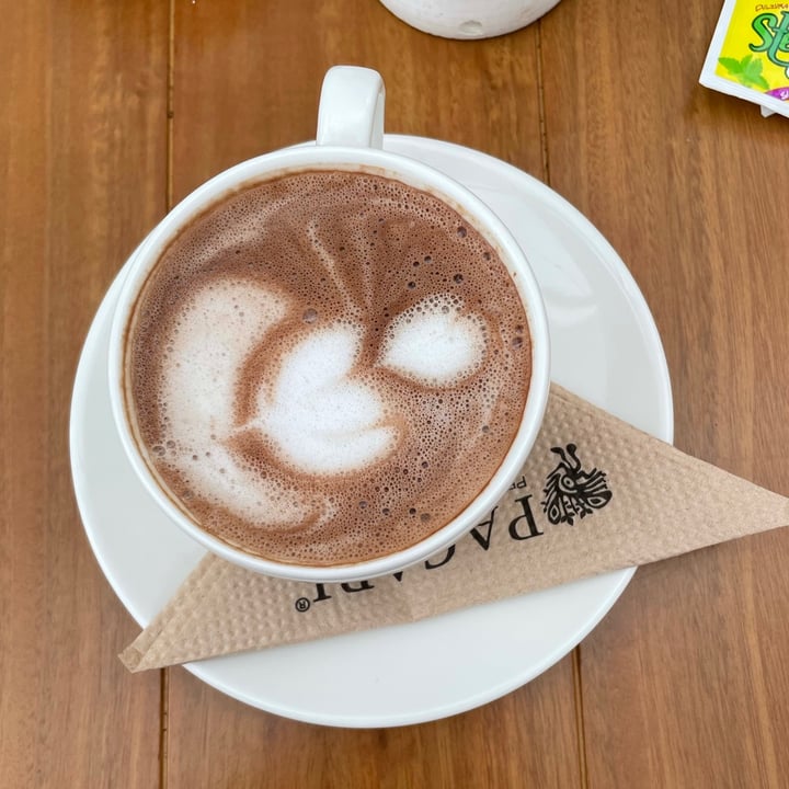 review photo of Pacari Chocolate con Leche De Almendras shared by @le-paupau on 26 Jun 2021 - review
