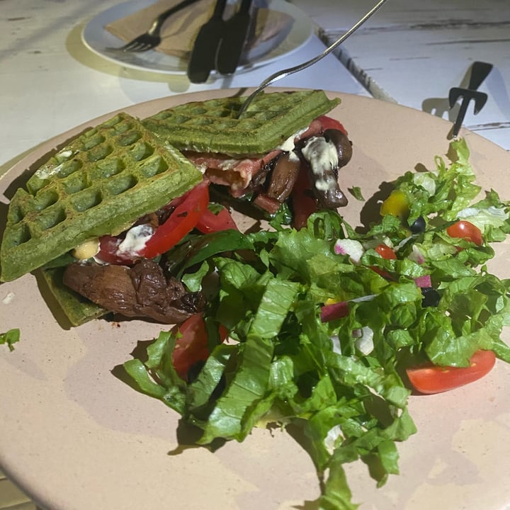 review photo of Vegamo Chewbacca shared by @alexalarcon98 on 10 Mar 2022 - review